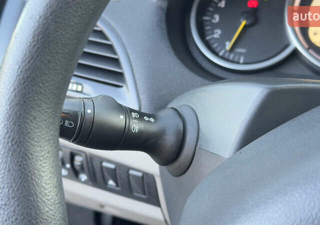 Черный Рено Меган, объемом двигателя 1.6 л и пробегом 199 тыс. км за 7900 $, фото 60 на Automoto.ua