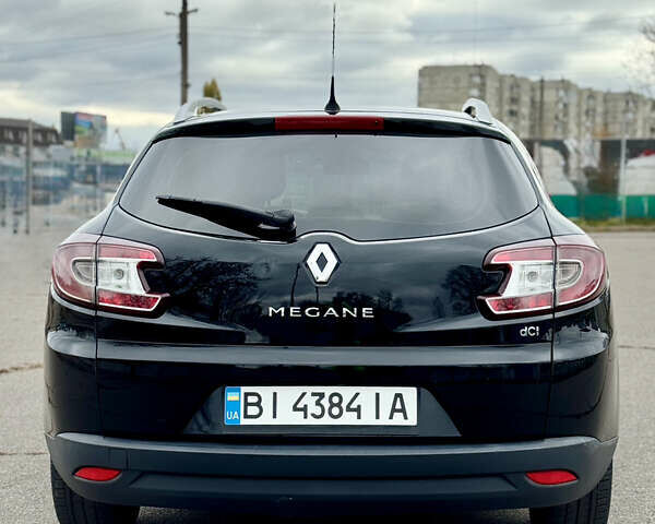 Черный Рено Меган, объемом двигателя 1.5 л и пробегом 240 тыс. км за 8200 $, фото 4 на Automoto.ua
