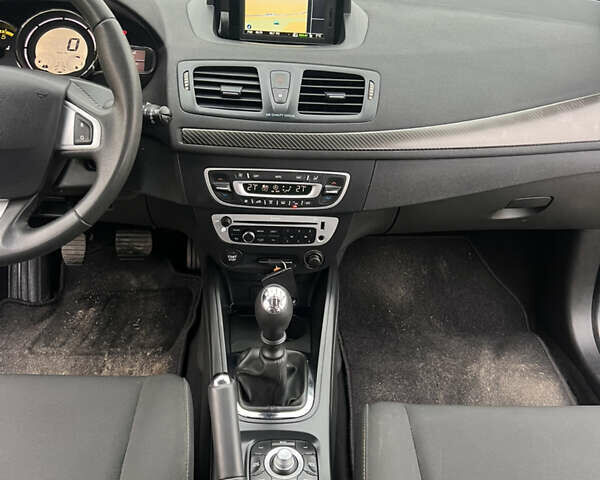 Черный Рено Меган, объемом двигателя 1.5 л и пробегом 233 тыс. км за 8200 $, фото 14 на Automoto.ua