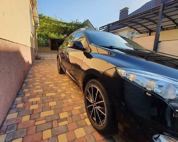 Черный Рено Меган, объемом двигателя 1.46 л и пробегом 200 тыс. км за 10000 $, фото 3 на Automoto.ua