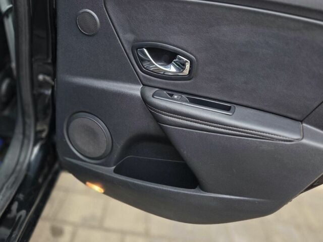 Черный Рено Меган, объемом двигателя 1.5 л и пробегом 197 тыс. км за 8000 $, фото 9 на Automoto.ua