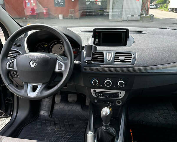 Черный Рено Меган, объемом двигателя 1.46 л и пробегом 273 тыс. км за 8800 $, фото 11 на Automoto.ua