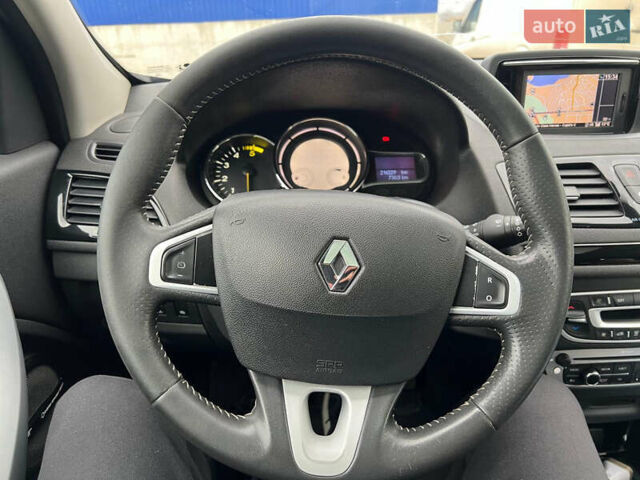 Черный Рено Меган, объемом двигателя 1.46 л и пробегом 216 тыс. км за 8500 $, фото 23 на Automoto.ua