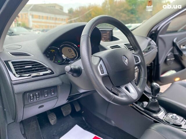 Чорний Рено Меган, об'ємом двигуна 1.5 л та пробігом 269 тис. км за 9390 $, фото 23 на Automoto.ua