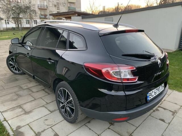 Черный Рено Меган, объемом двигателя 1.5 л и пробегом 240 тыс. км за 7850 $, фото 3 на Automoto.ua