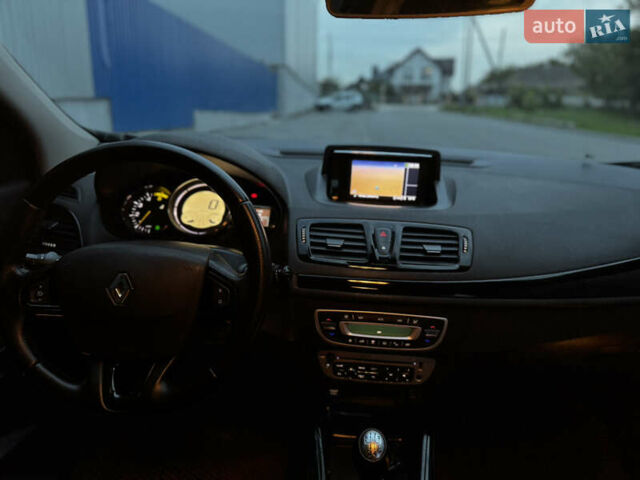 Черный Рено Меган, объемом двигателя 1.5 л и пробегом 214 тыс. км за 7600 $, фото 37 на Automoto.ua