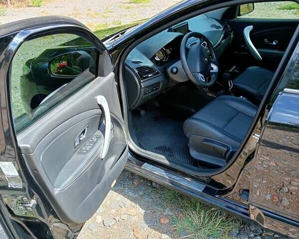 Чорний Рено Меган, об'ємом двигуна 1.5 л та пробігом 299 тис. км за 7890 $, фото 18 на Automoto.ua