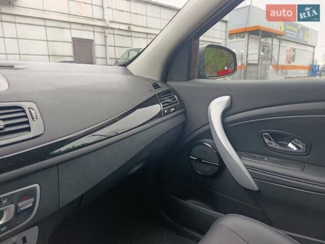 Черный Рено Меган, объемом двигателя 1.5 л и пробегом 257 тыс. км за 9700 $, фото 25 на Automoto.ua