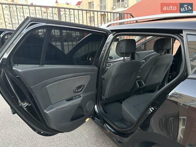 Рено Меган 2012 в Николаеве на Automoto.ua Черный Рено Меган, объемом двигателя 1.5 л и пробегом 275 тыс. км за 7700 $, фото 30 на Automoto.ua