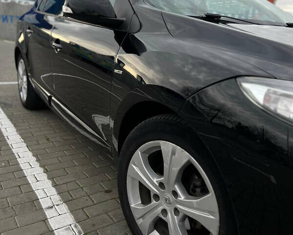 Черный Рено Меган, объемом двигателя 1.46 л и пробегом 216 тыс. км за 8500 $, фото 2 на Automoto.ua