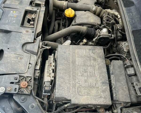 Черный Рено Меган, объемом двигателя 1.46 л и пробегом 235 тыс. км за 7000 $, фото 15 на Automoto.ua