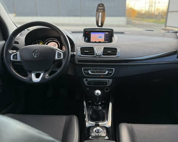 Рено Меган 2012 в Луцке на Automoto.ua Черный Рено Меган, объемом двигателя 1.46 л и пробегом 246 тыс. км за 7600 $, фото 20 на Automoto.ua