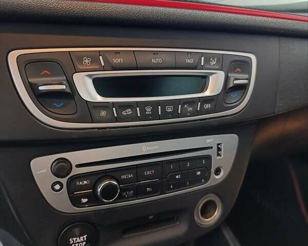 Рено Меган 2012 в Коростене на Automoto.ua Черный Рено Меган, объемом двигателя 1.5 л и пробегом 245 тыс. км за 8700 $, фото 15 на Automoto.ua