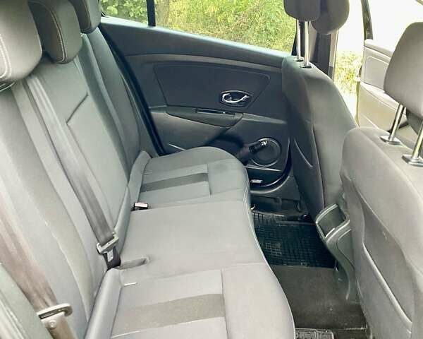 Черный Рено Меган, объемом двигателя 1.46 л и пробегом 216 тыс. км за 7950 $, фото 1 на Automoto.ua