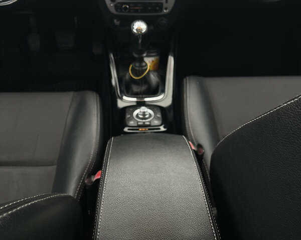 Чорний Рено Меган, об'ємом двигуна 1.46 л та пробігом 305 тис. км за 7000 $, фото 21 на Automoto.ua