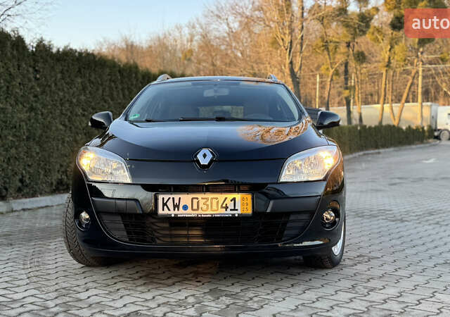 Черный Рено Меган, объемом двигателя 1.6 л и пробегом 199 тыс. км за 7900 $, фото 7 на Automoto.ua