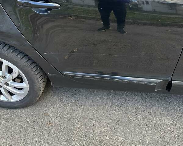 Черный Рено Меган, объемом двигателя 1.6 л и пробегом 252 тыс. км за 5999 $, фото 3 на Automoto.ua