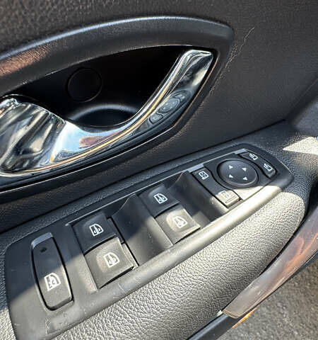 Черный Рено Меган, объемом двигателя 1.5 л и пробегом 210 тыс. км за 9400 $, фото 40 на Automoto.ua