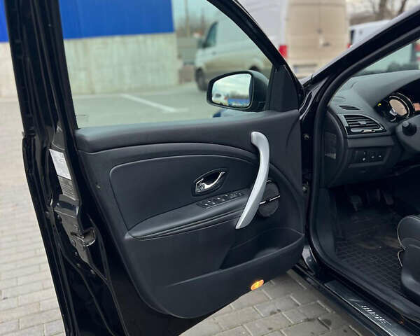 Черный Рено Меган, объемом двигателя 1.46 л и пробегом 216 тыс. км за 8500 $, фото 18 на Automoto.ua