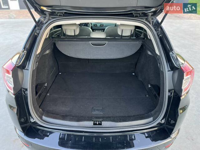 Черный Рено Меган, объемом двигателя 1.5 л и пробегом 139 тыс. км за 10500 $, фото 10 на Automoto.ua