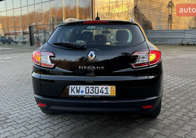 Черный Рено Меган, объемом двигателя 1.6 л и пробегом 199 тыс. км за 7900 $, фото 27 на Automoto.ua