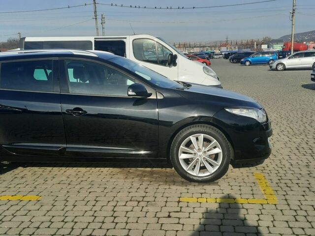 Черный Рено Меган, объемом двигателя 0 л и пробегом 280 тыс. км за 7500 $, фото 11 на Automoto.ua