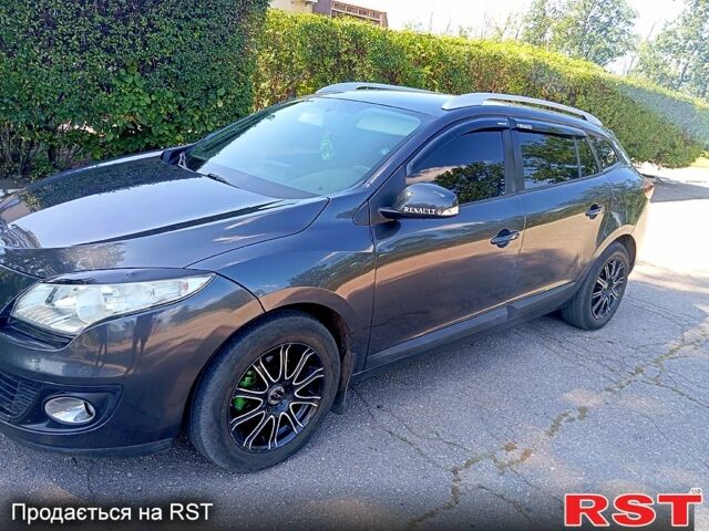 Черный Рено Меган, объемом двигателя 1.5 л и пробегом 249 тыс. км за 7200 $, фото 4 на Automoto.ua