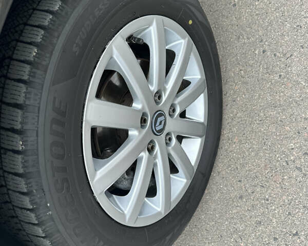 Черный Рено Меган, объемом двигателя 1.5 л и пробегом 229 тыс. км за 8500 $, фото 16 на Automoto.ua