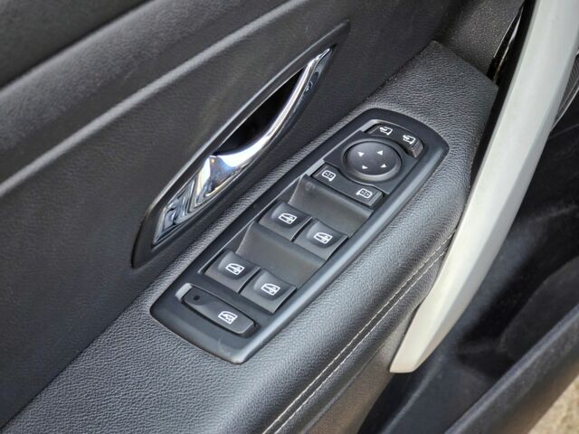 Чорний Рено Меган, об'ємом двигуна 1.5 л та пробігом 238 тис. км за 8900 $, фото 19 на Automoto.ua