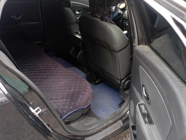 Черный Рено Меган, объемом двигателя 1.5 л и пробегом 260 тыс. км за 7711 $, фото 4 на Automoto.ua