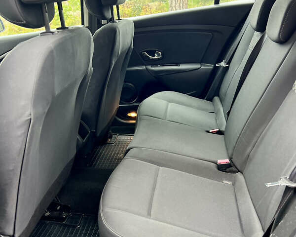 Черный Рено Меган, объемом двигателя 1.46 л и пробегом 221 тыс. км за 8100 $, фото 26 на Automoto.ua