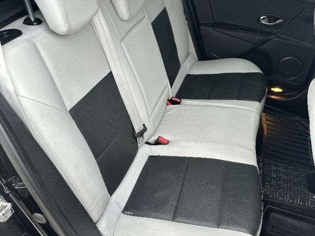 Черный Рено Меган, объемом двигателя 1.5 л и пробегом 234 тыс. км за 8999 $, фото 13 на Automoto.ua