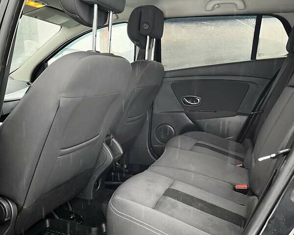 Черный Рено Меган, объемом двигателя 1.5 л и пробегом 289 тыс. км за 7650 $, фото 29 на Automoto.ua