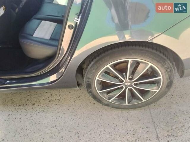 Черный Рено Меган, объемом двигателя 1.46 л и пробегом 240 тыс. км за 9000 $, фото 5 на Automoto.ua