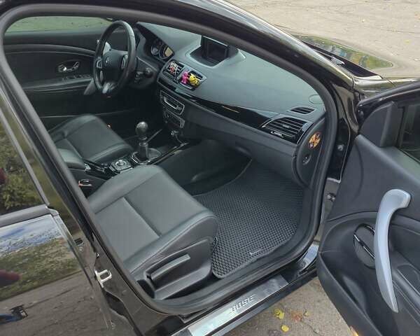 Черный Рено Меган, объемом двигателя 1.46 л и пробегом 270 тыс. км за 8600 $, фото 19 на Automoto.ua