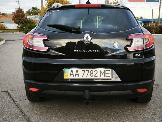 Рено Меган 2012 у Полтаві на Automoto.ua Чорний Рено Меган, об'ємом двигуна 1.5 л та пробігом 324 тис. км за 8500 $, фото 4 на Automoto.ua