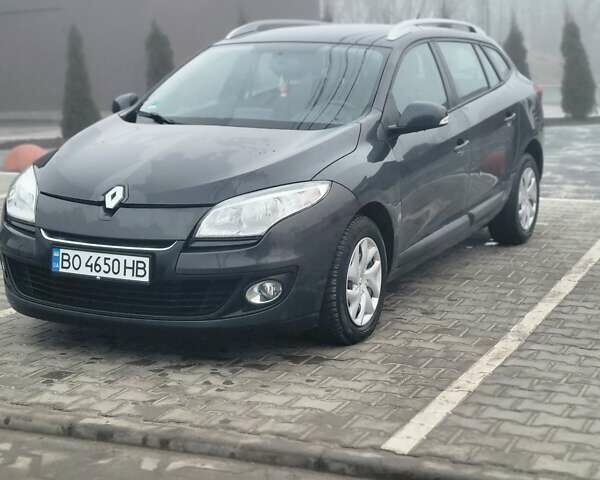 Чорний Рено Меган, об'ємом двигуна 1.46 л та пробігом 239 тис. км за 7300 $, фото 2 на Automoto.ua