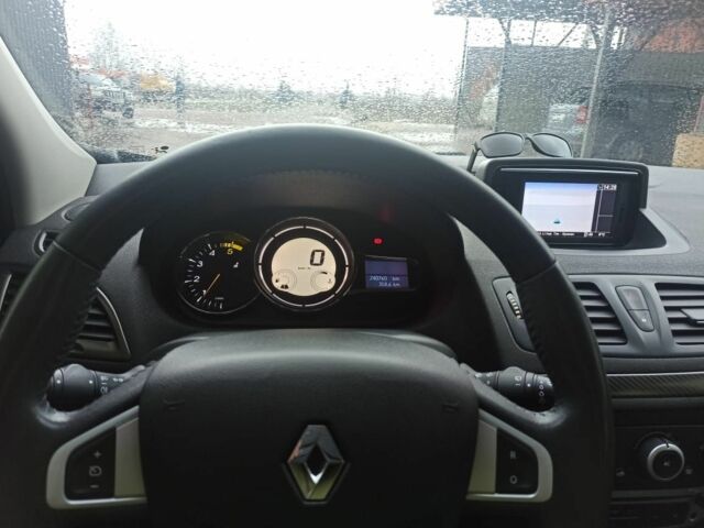 Рено Меган 2012 в Чугуеве на Automoto.ua Черный Рено Меган, объемом двигателя 0 л и пробегом 248 тыс. км за 7400 $, фото 7 на Automoto.ua