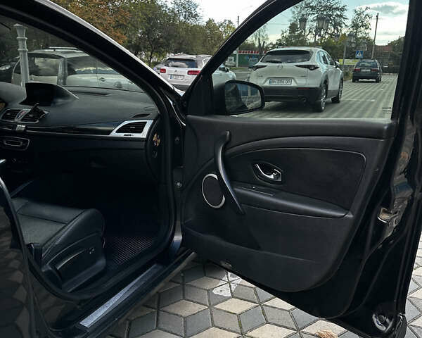 Черный Рено Меган, объемом двигателя 2 л и пробегом 298 тыс. км за 7500 $, фото 4 на Automoto.ua