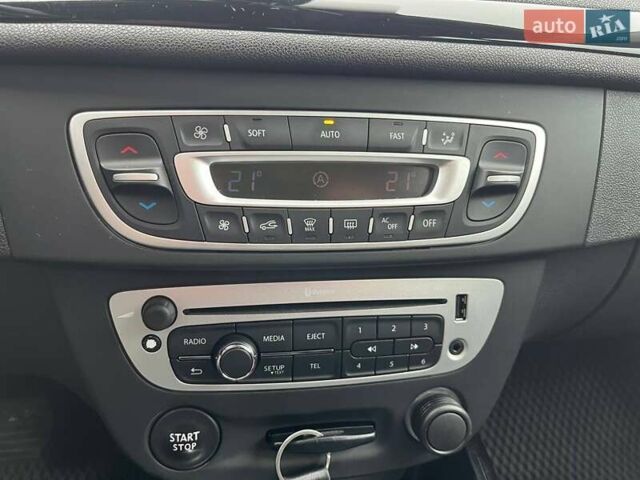 Черный Рено Меган, объемом двигателя 1.46 л и пробегом 259 тыс. км за 8290 $, фото 22 на Automoto.ua