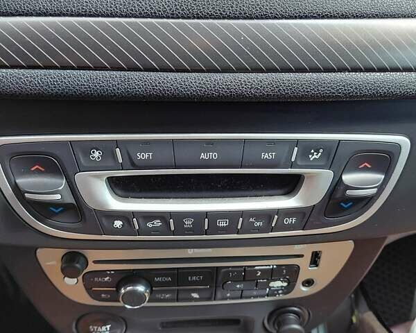 Рено Меган 2012 в Чернигове на Automoto.ua Черный Рено Меган, объемом двигателя 1.5 л и пробегом 260 тыс. км за 9600 $, фото 13 на Automoto.ua