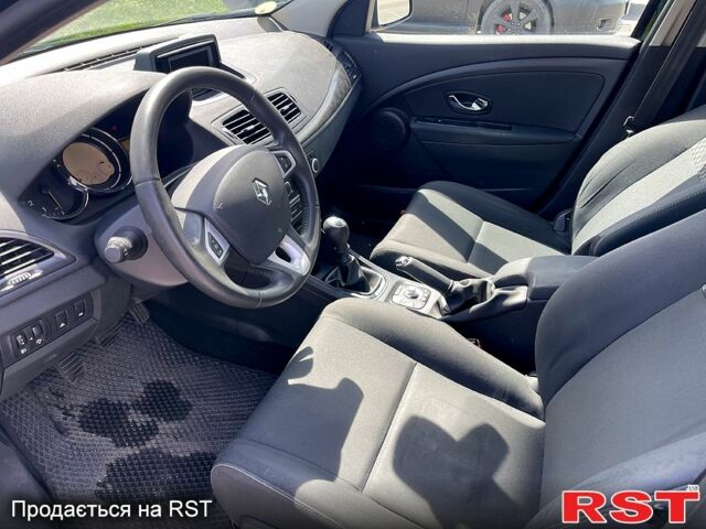 Черный Рено Меган, объемом двигателя 1.5 л и пробегом 233 тыс. км за 7400 $, фото 8 на Automoto.ua