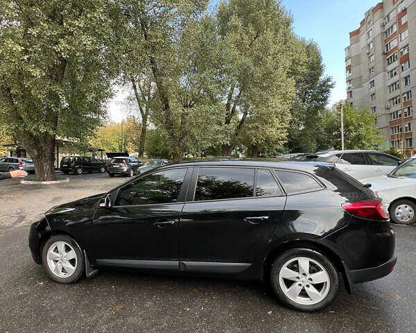 Черный Рено Меган, объемом двигателя 1.5 л и пробегом 266 тыс. км за 7100 $, фото 2 на Automoto.ua