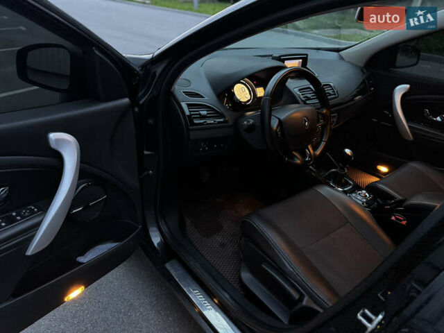 Черный Рено Меган, объемом двигателя 1.5 л и пробегом 214 тыс. км за 7600 $, фото 32 на Automoto.ua