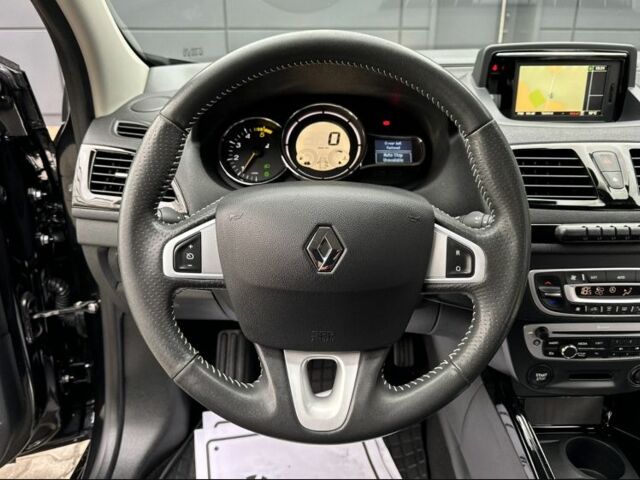 Черный Рено Меган, объемом двигателя 1.5 л и пробегом 217 тыс. км за 8750 $, фото 12 на Automoto.ua