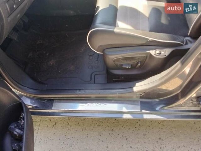 Черный Рено Меган, объемом двигателя 1.46 л и пробегом 240 тыс. км за 9000 $, фото 4 на Automoto.ua