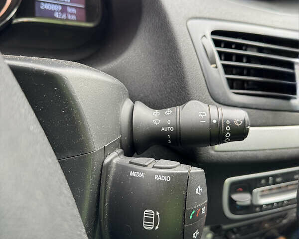 Черный Рено Меган, объемом двигателя 1.5 л и пробегом 240 тыс. км за 8200 $, фото 28 на Automoto.ua