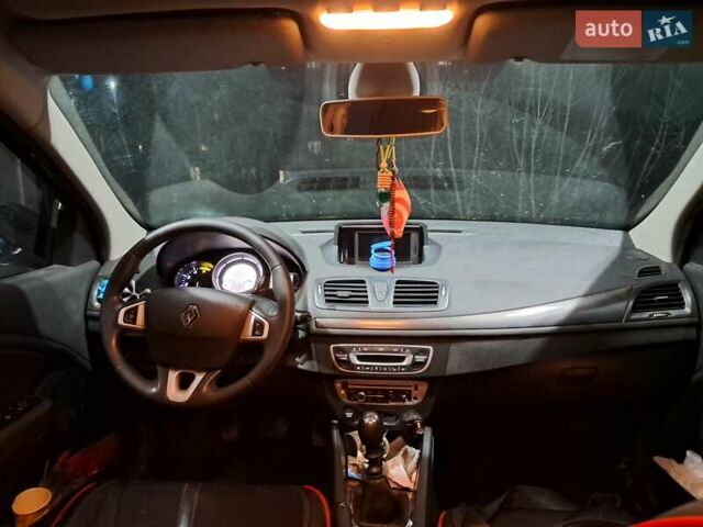 Черный Рено Меган, объемом двигателя 1.5 л и пробегом 294 тыс. км за 6500 $, фото 7 на Automoto.ua