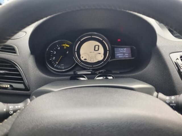 Черный Рено Меган, объемом двигателя 1.5 л и пробегом 269 тыс. км за 8600 $, фото 16 на Automoto.ua