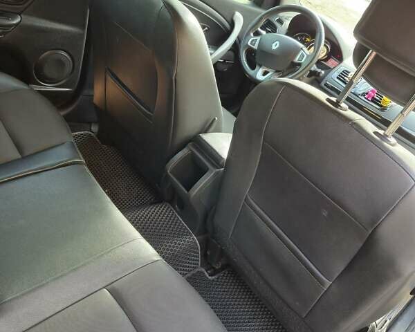 Черный Рено Меган, объемом двигателя 1.46 л и пробегом 270 тыс. км за 8600 $, фото 23 на Automoto.ua